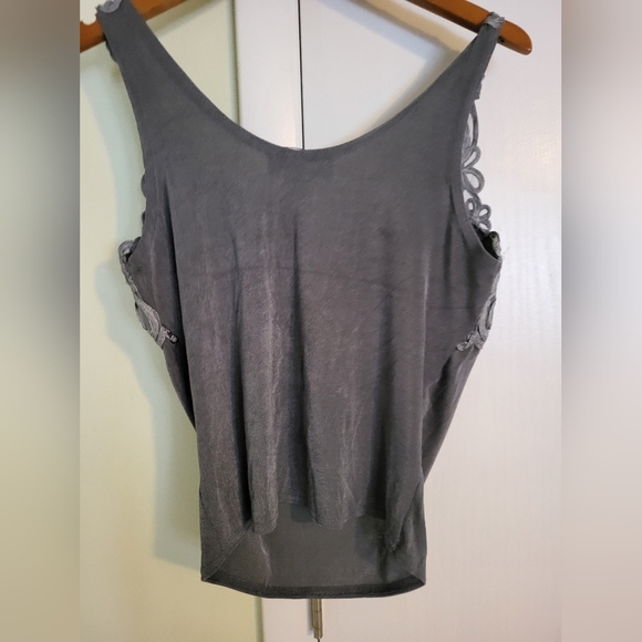 NWOT Fashque Grey Accented Bodice Tank Top Sz OS Plus - Picture 4 of 4